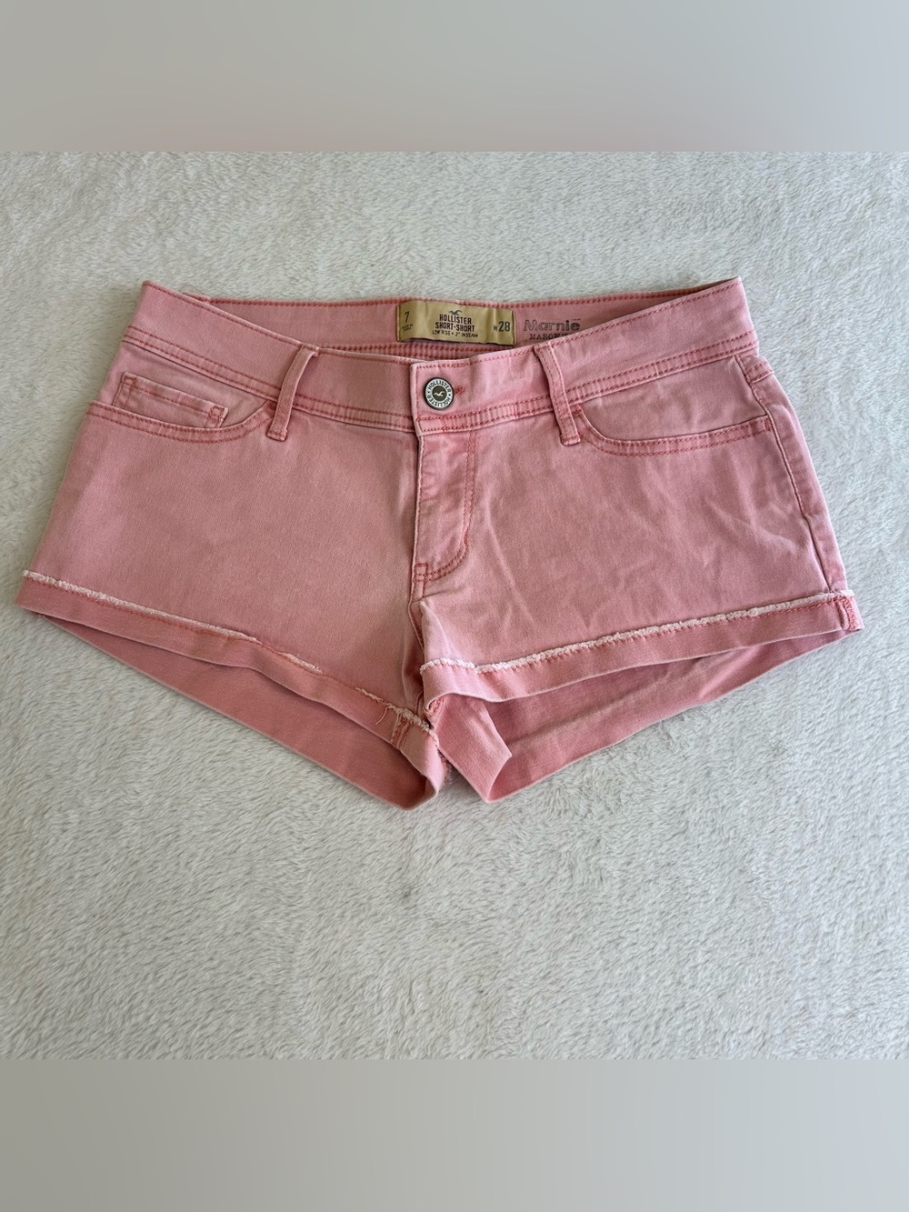 Hollister Women's Shorts Size 7 W2 Pink Cuffed Low Rise Stretch 2" Inseam